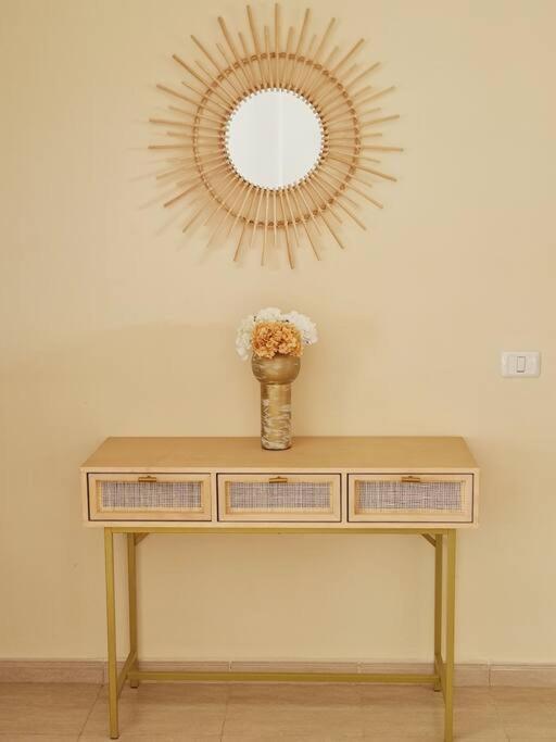 Homely Apt In Modern Building With Pool San Miguel de Abona Buitenkant foto