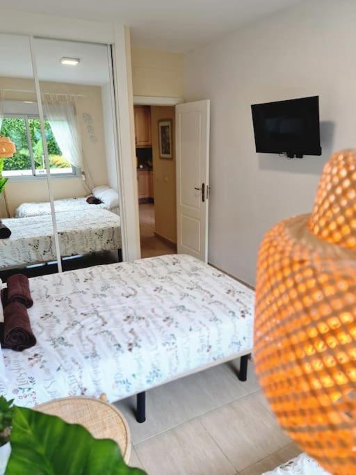 Homely Apt In Modern Building With Pool San Miguel de Abona Buitenkant foto