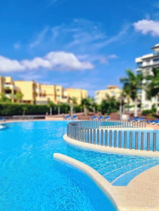 Homely Apt In Modern Building With Pool San Miguel de Abona Buitenkant foto