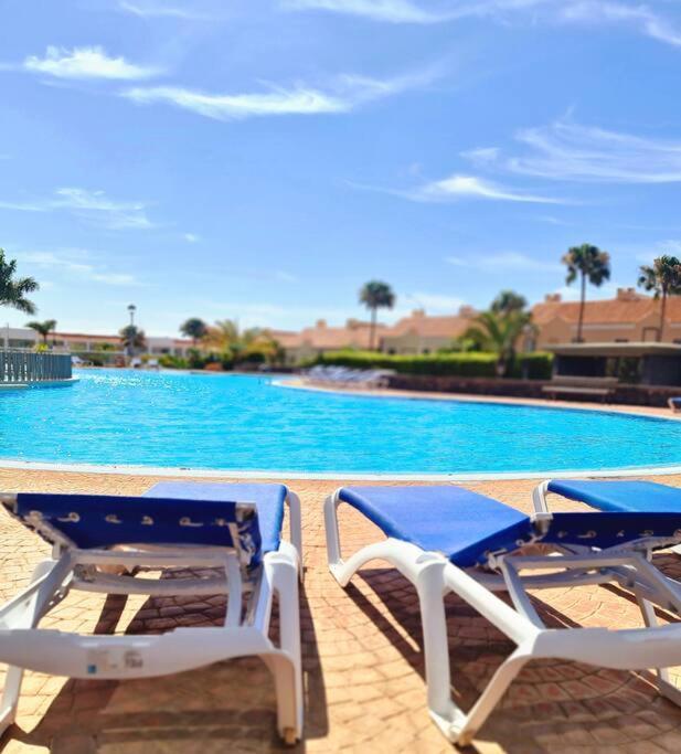 Homely Apt In Modern Building With Pool San Miguel de Abona Buitenkant foto